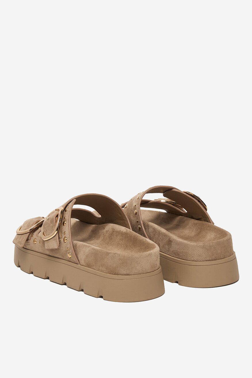 
                Шльопанець DeeZee БЕЖЕВИЙ - 5906751662328