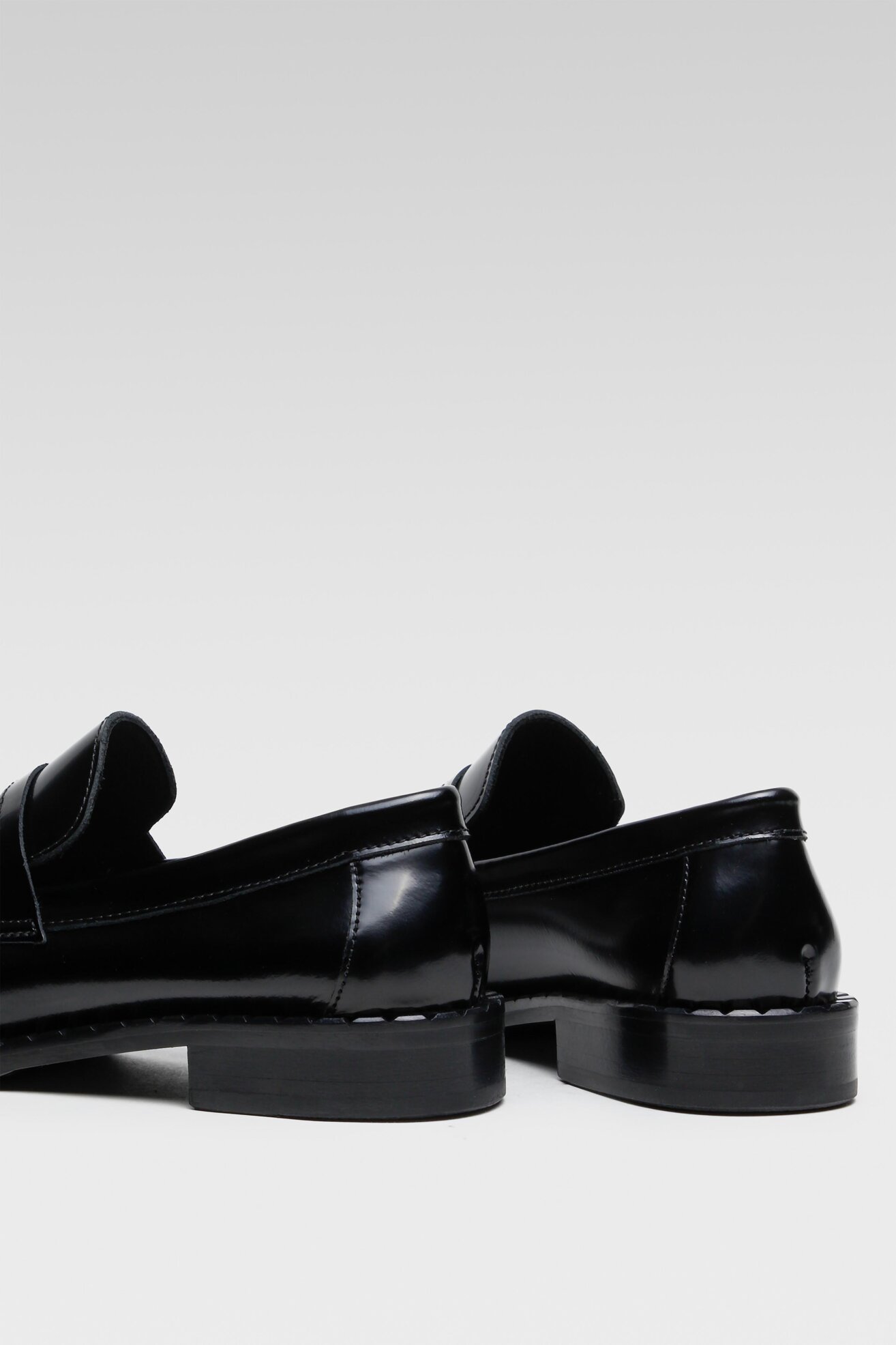 Pantofi casual Gino Rossi 02-03 NEGRU