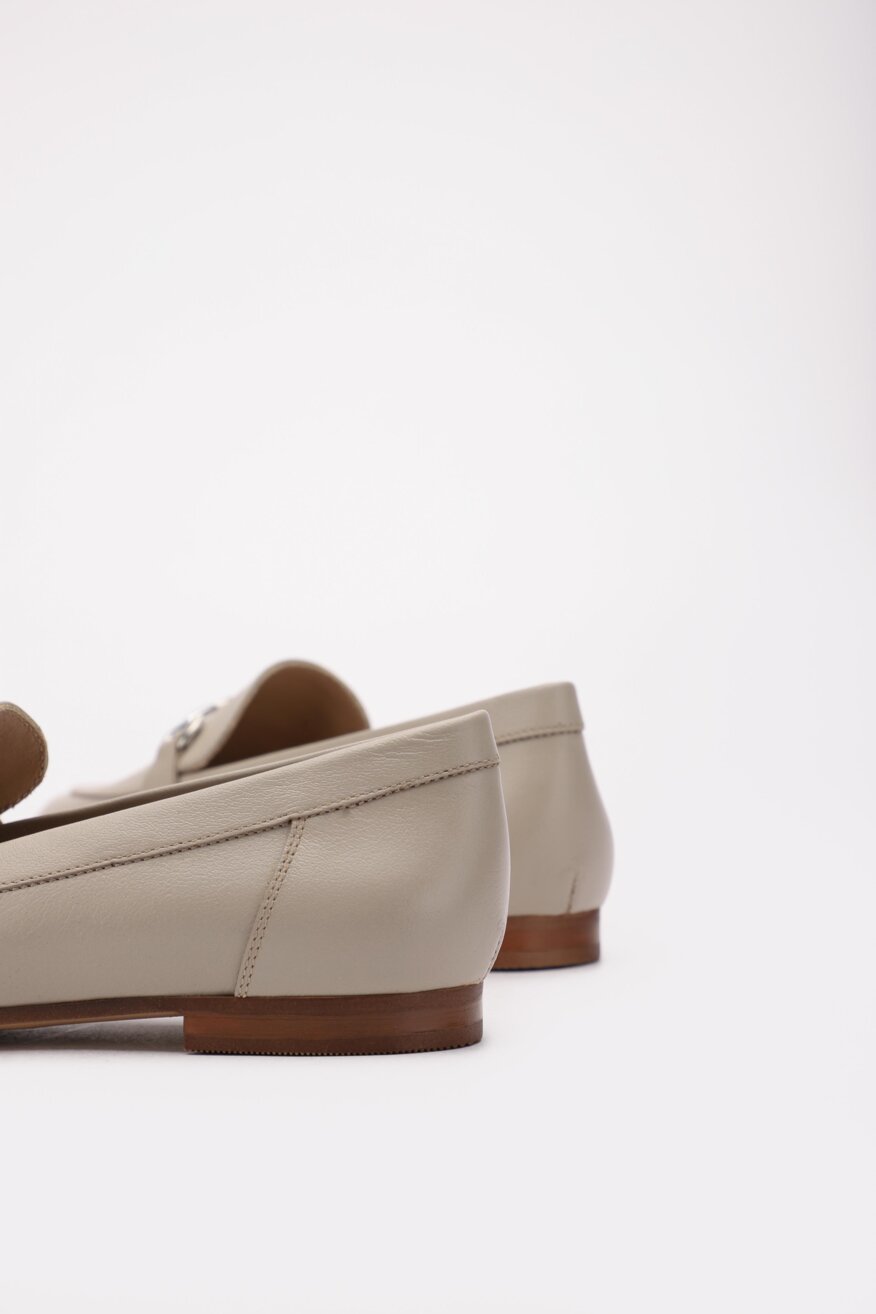 
                Gino Rossi - Skórzane półbuty z aplikacją - 5903698380902