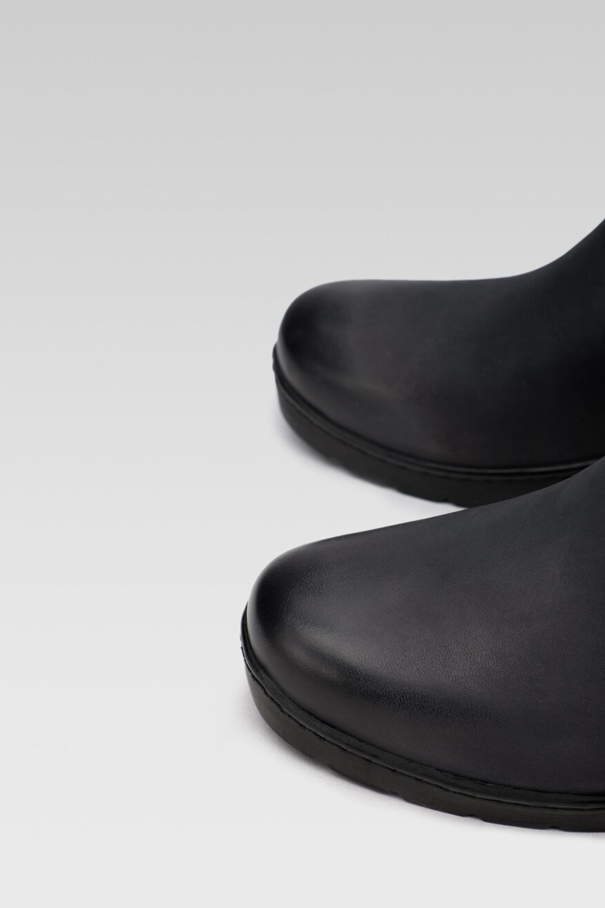 
                Go Soft - Botki skórzane na koturnie - 5904248947255