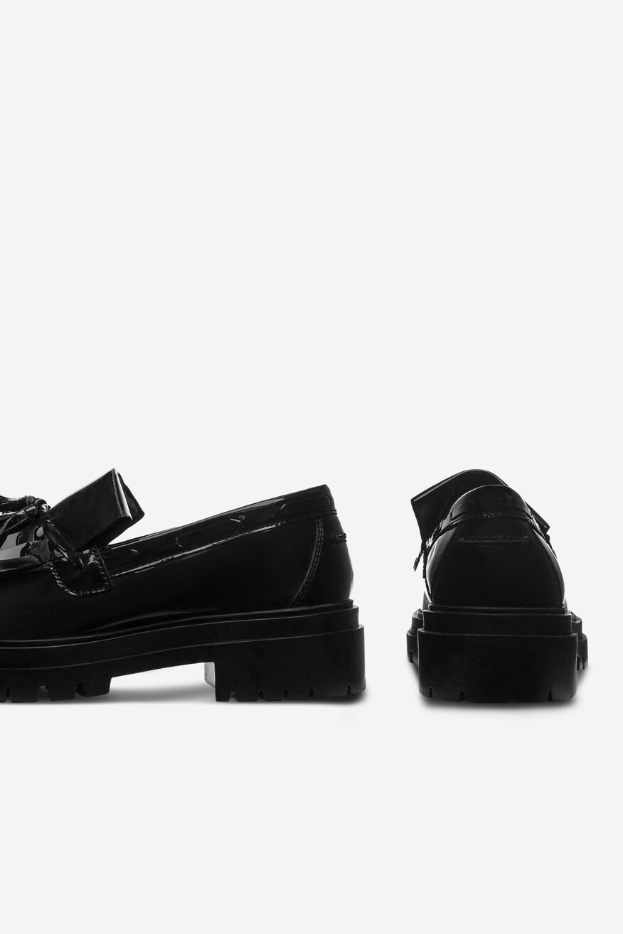 Mokasyn Gino Rossi VERA-21072 Czarny - CCC.eu