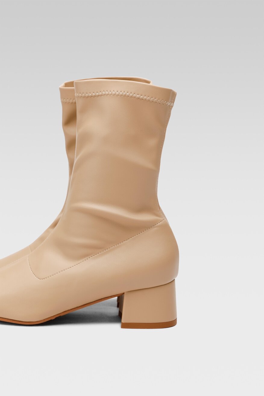 
                Боти SIMPLE БЕЖОВ - 2230029797683