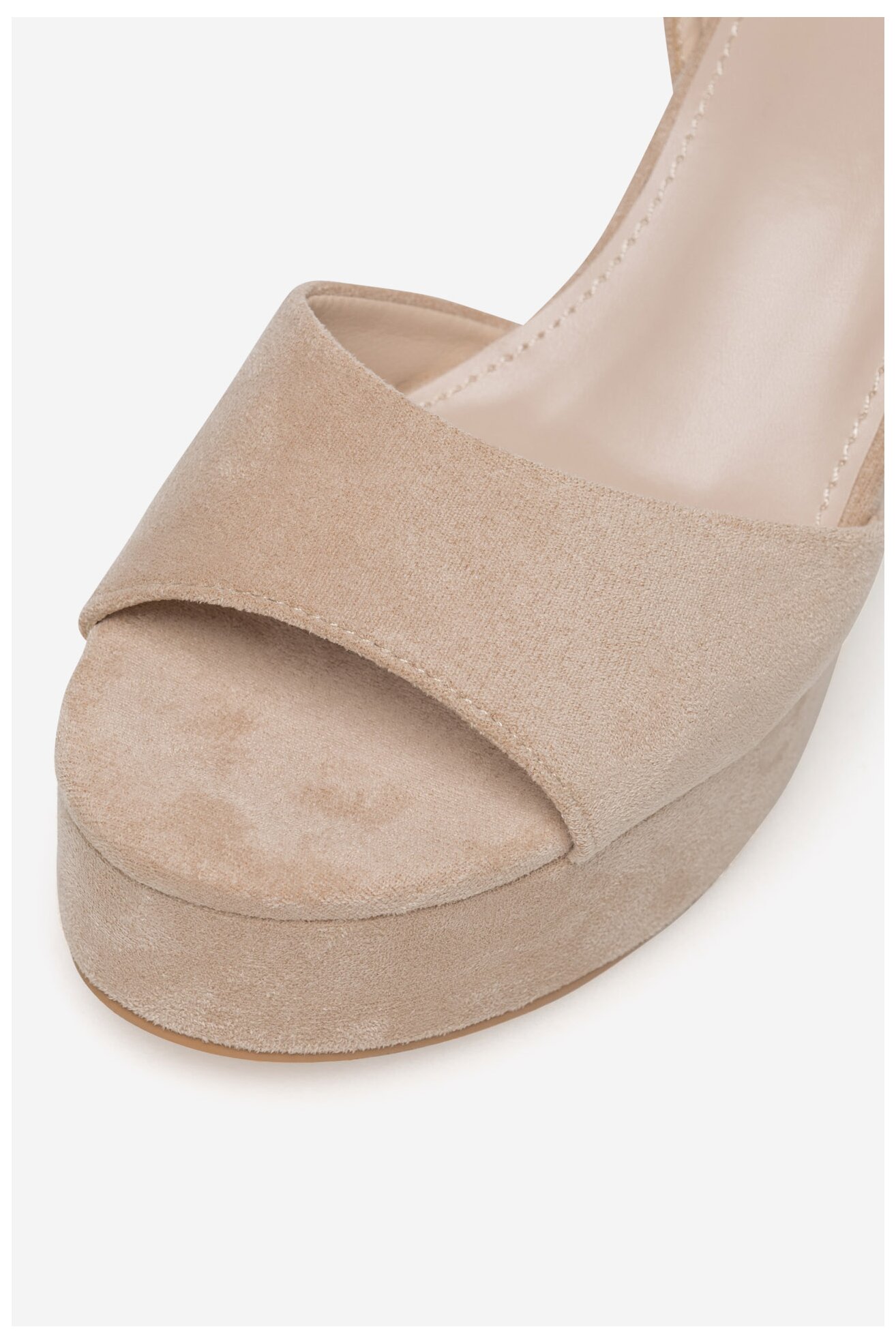 Сандали DeeZee HY1808-01 БЕЖОВ