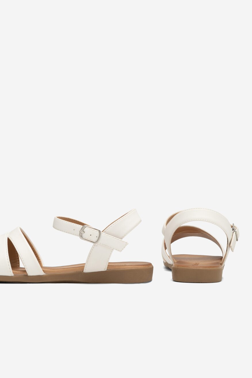 
                Сандали Clara Barson БЯЛ - 5904862825793