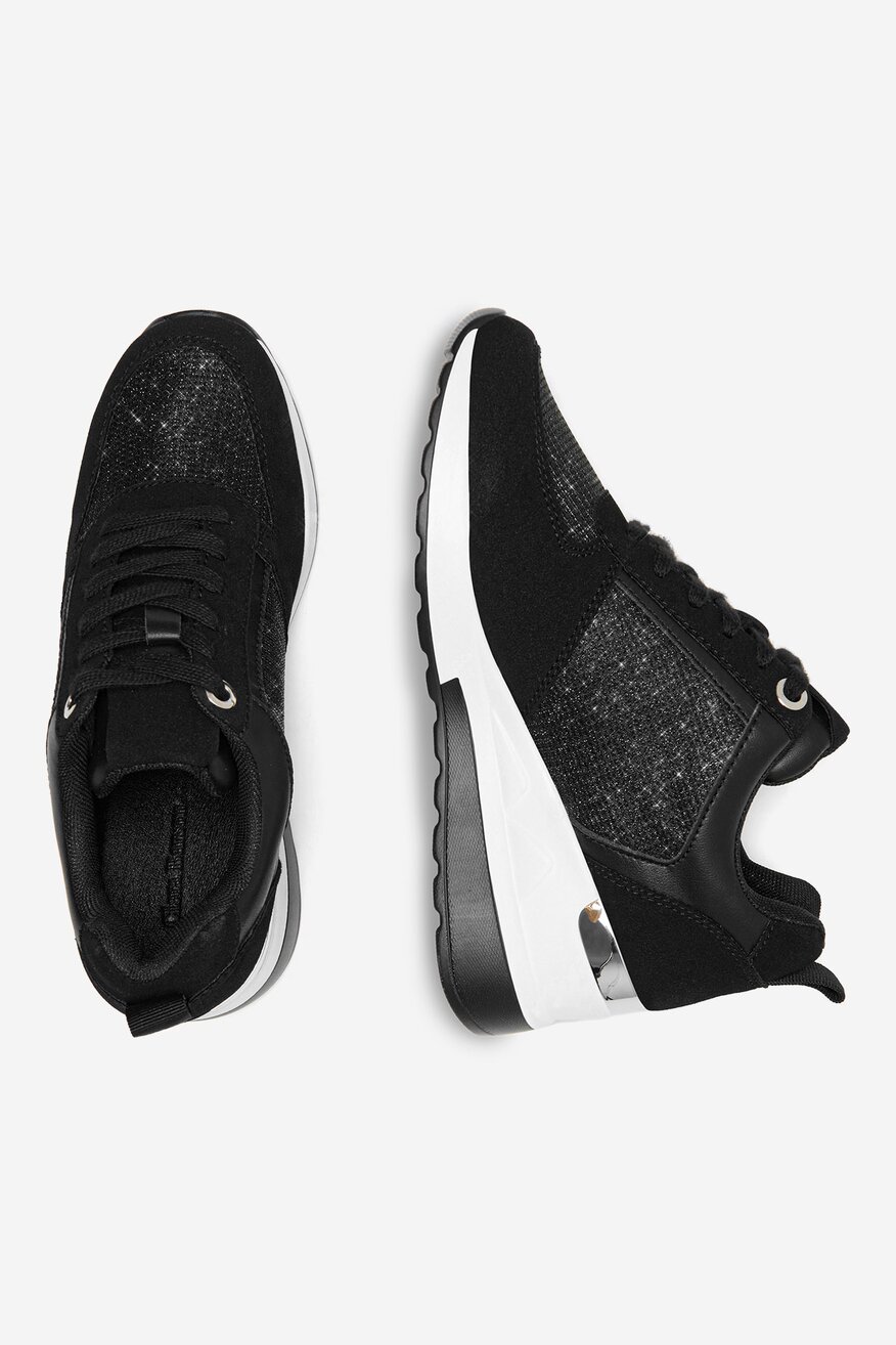 
                Tornacipő Clara Barson FEKETE - 5905588312499