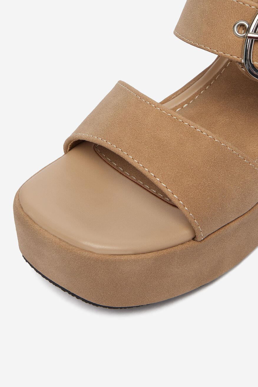 
                Сандали DeeZee БЕЖОВ - 5906751914434