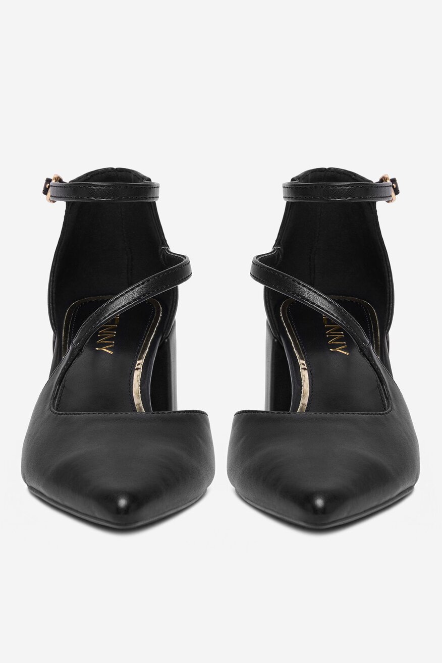 
                Körömcipő Jenny FEKETE - 5906751712207