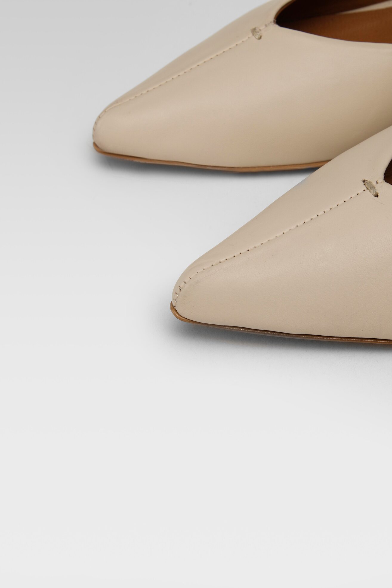 Baleriny Gino Rossi 16701 Beżowy