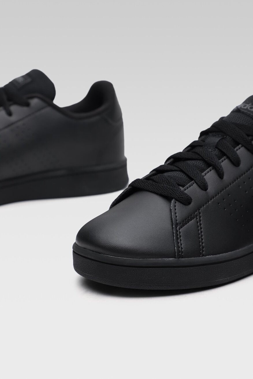 
                Sportska obuća adidas CRNA - 5903698716176
