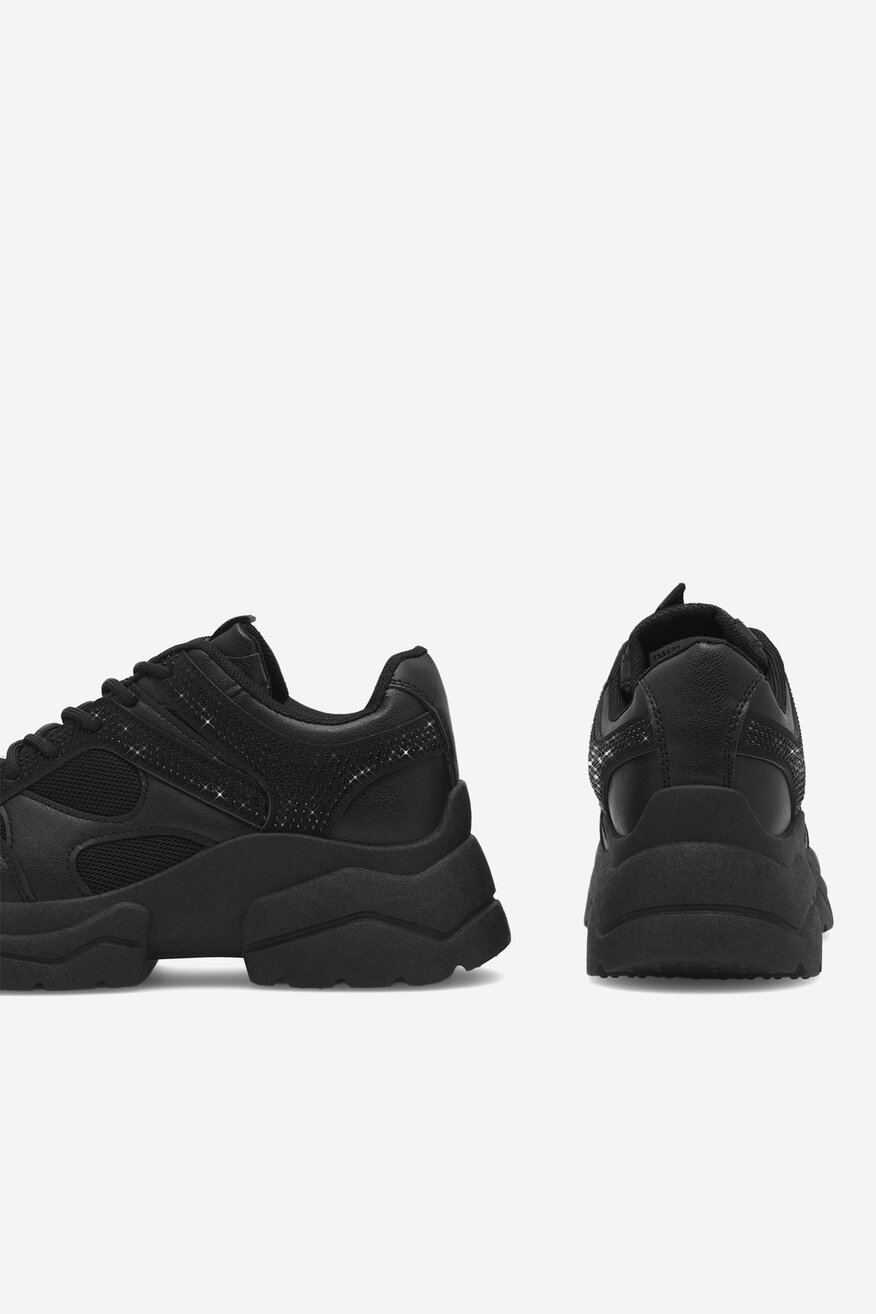 
                Tornacipő DeeZee FEKETE - 5905588262497