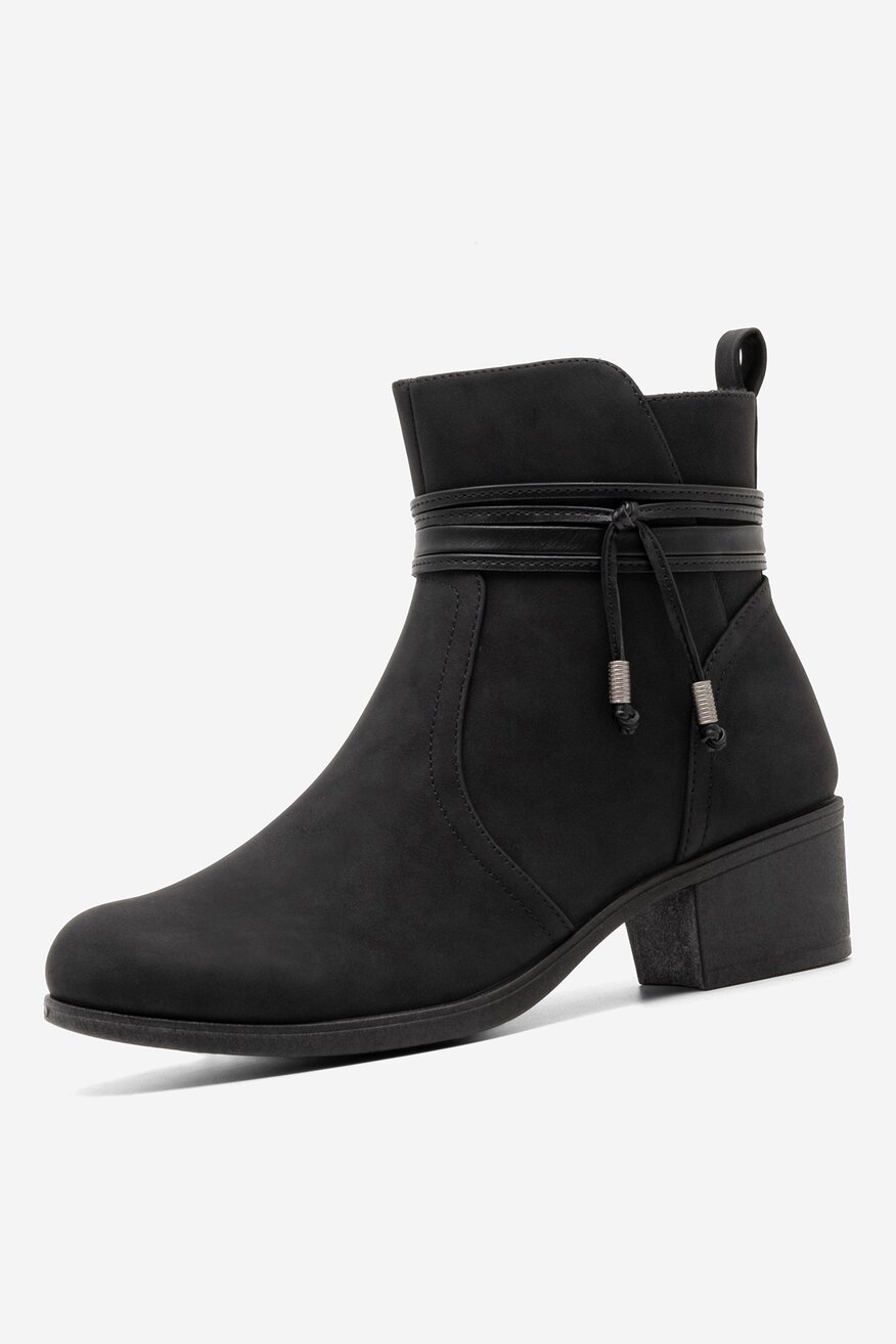 
                Kratke čizme Clara Barson CRNA - 5905588801122