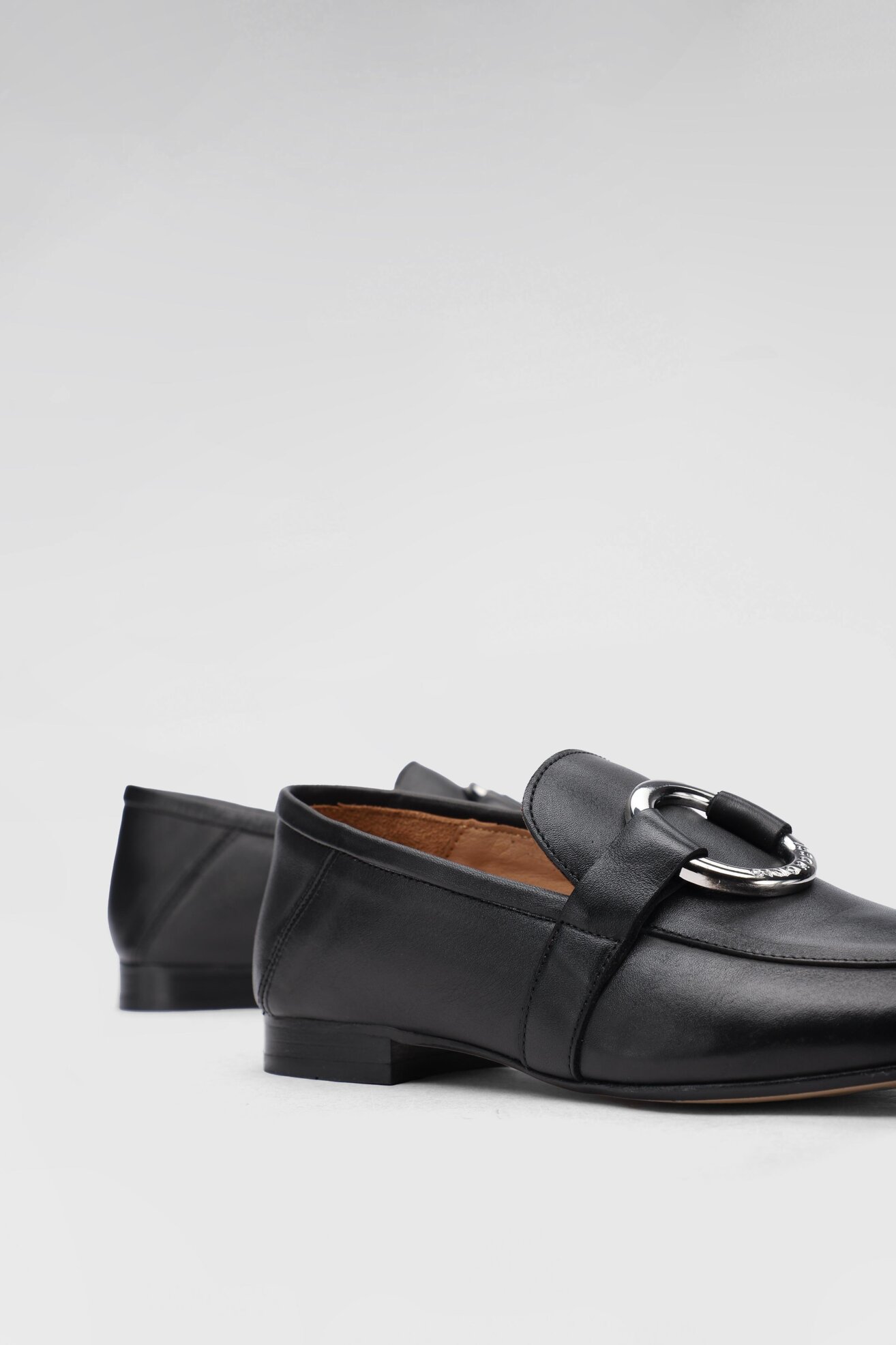 Półbuty Gino Rossi 70103 Czarny