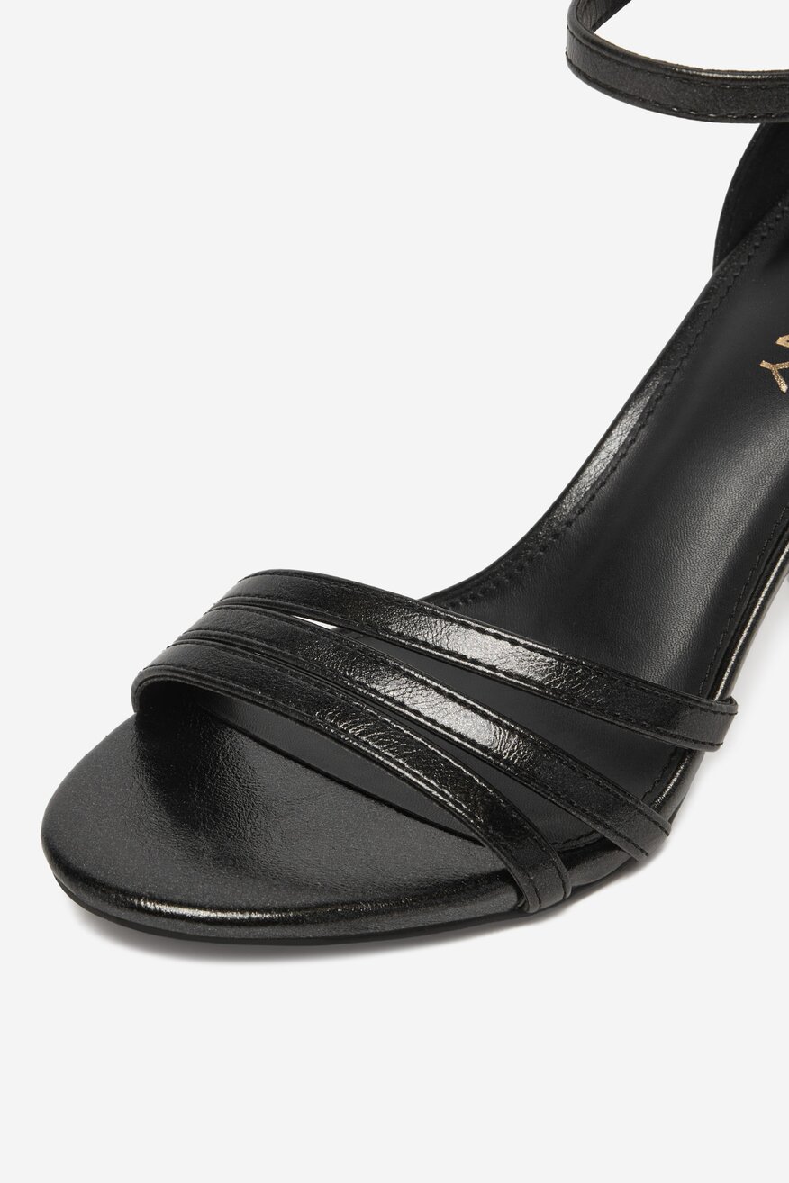 
                Сандали Jenny ЧЕРЕН - 5906751865378