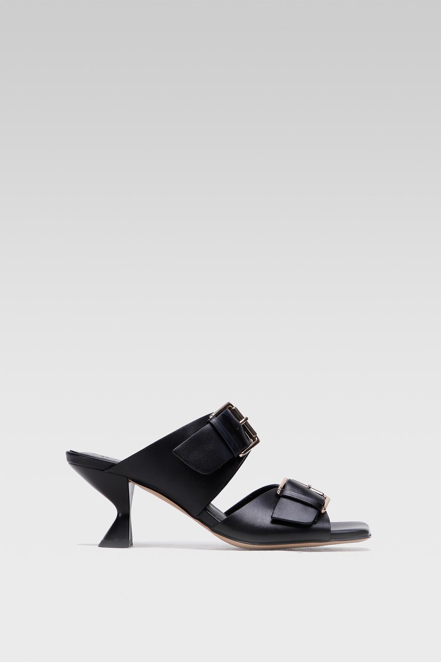 
                Badura - Klapki skórzane na obcasie - 5904248486280