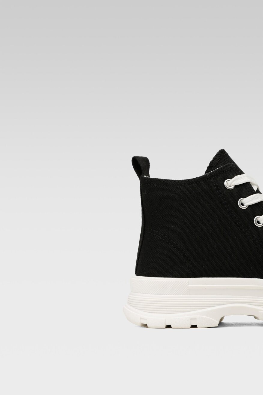 
                Nelli Blu - Trampki na grubej podeszwie - 5904248542610