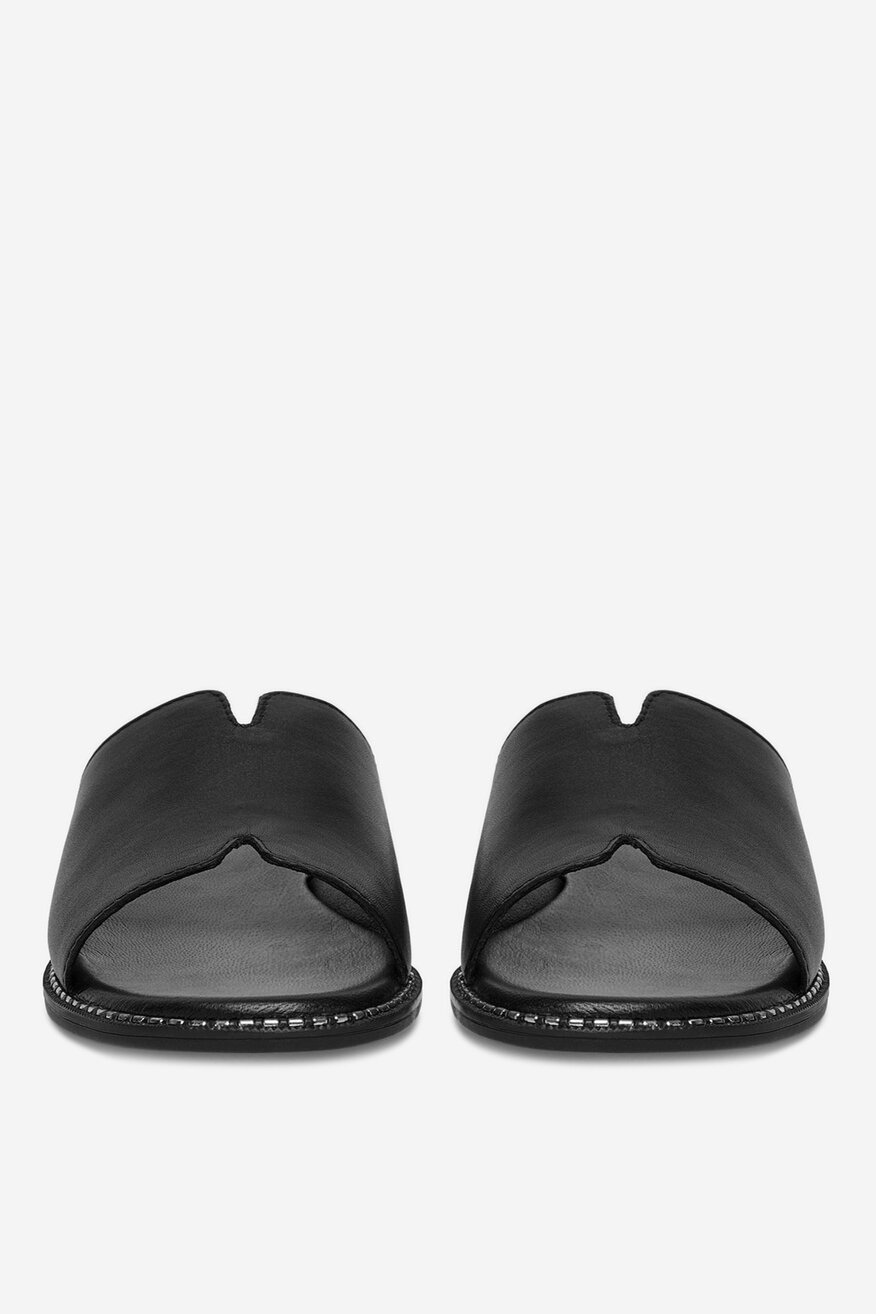 
                Шльопанець Lasocki ЧОРНИЙ - 5906751919101