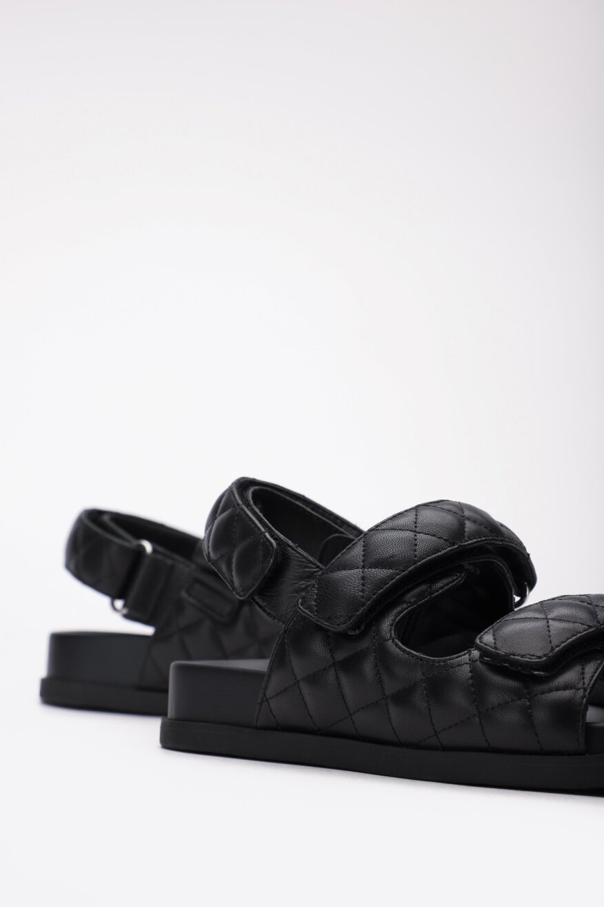 
                Gino Rossi - Skórzane sandały pikowane - 5903698454481