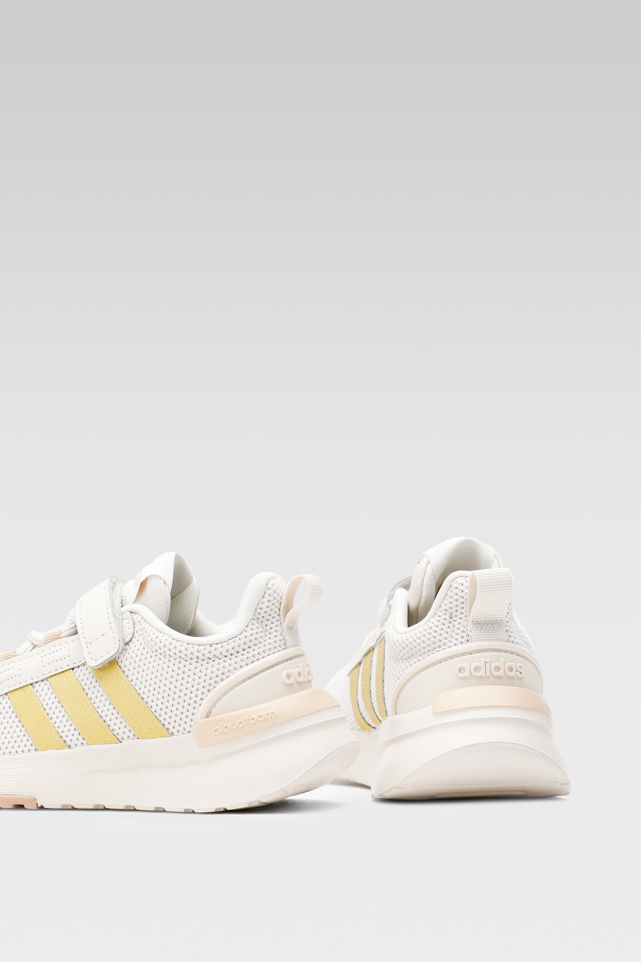 Obuwie sportowe adidas RACER TR21 C GW6585 Beżowy