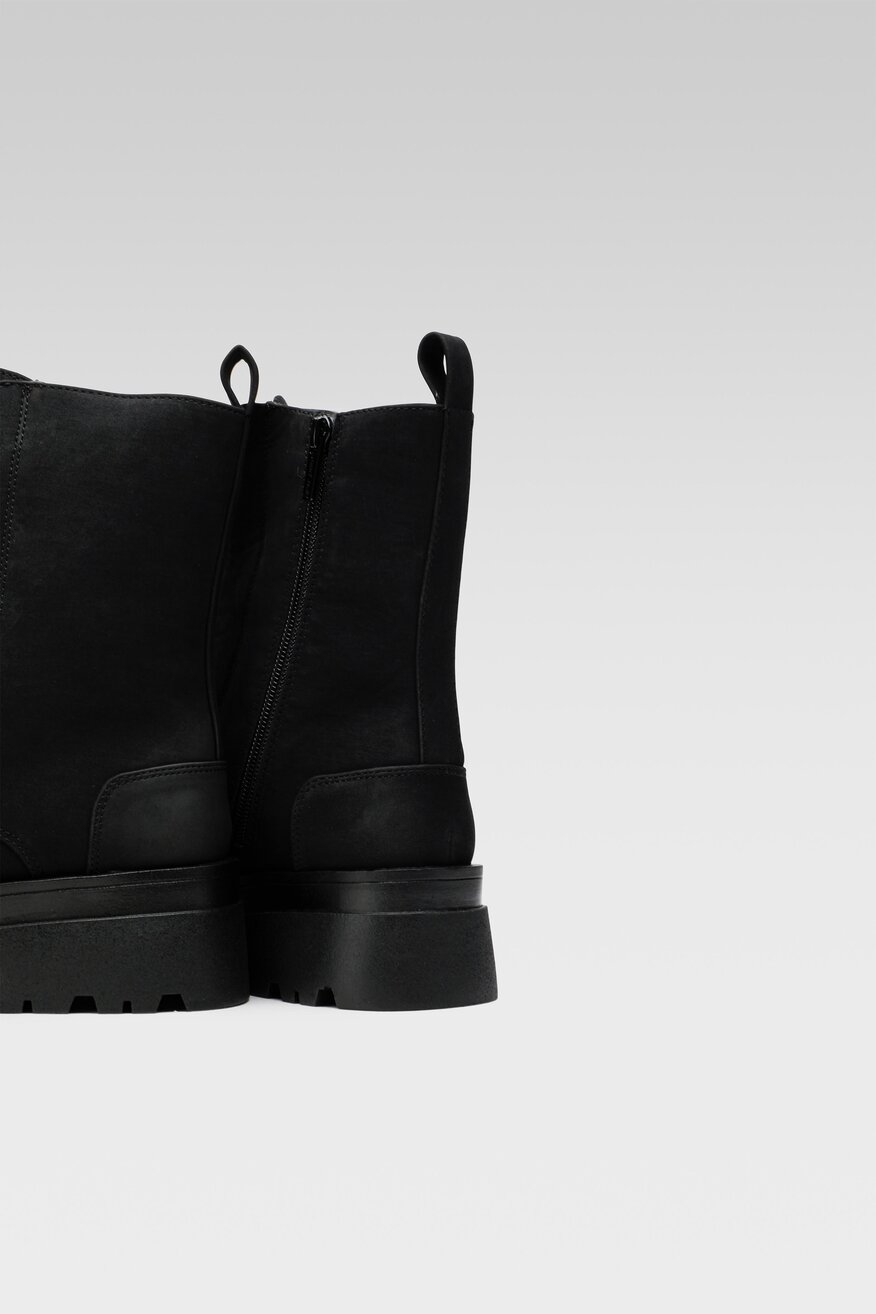 
                Боти Jenny Fairy ЧЕРЕН - 5904862242965