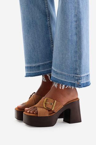 Шльопанець GUESS JEANS CEO-JD421-3 СВІТЛО-КОРИЧНЕВИЙ