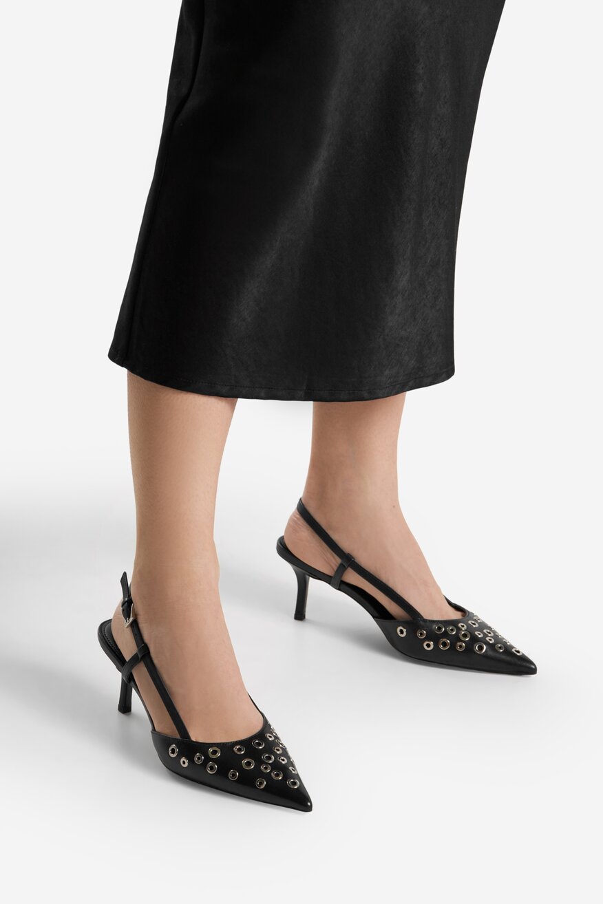 
                Елегантни обувки Badura ЧЕРЕН - 5903419784880