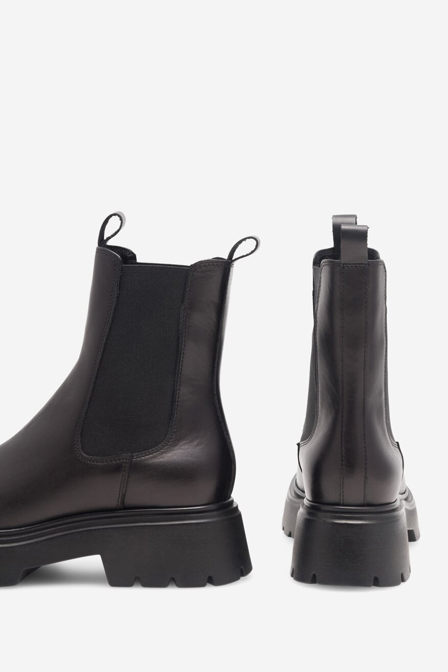 
                Боти Badura ЧЕРЕН - 5905588110637