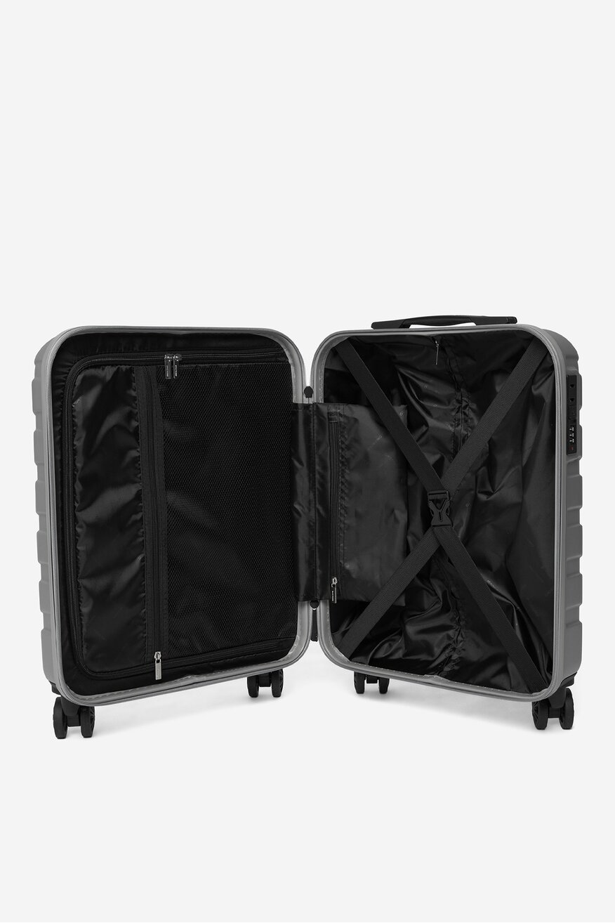 
                        Walizka Gino Rossi CEO-GIN-S-003-05-SILVER Srebrny - 5906751612255