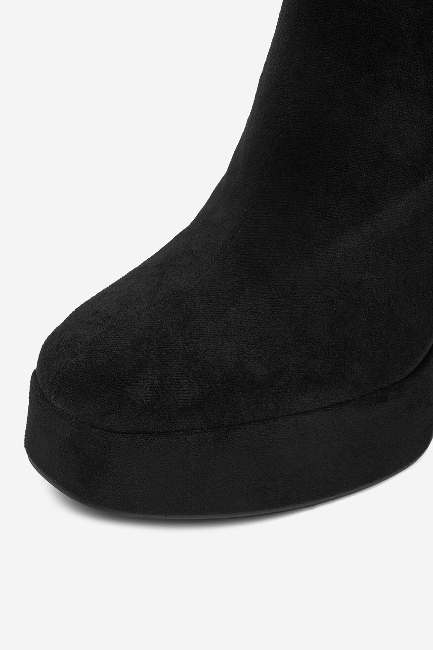 
                Ботильйони DeeZee ЧОРНИЙ - 5904410906523