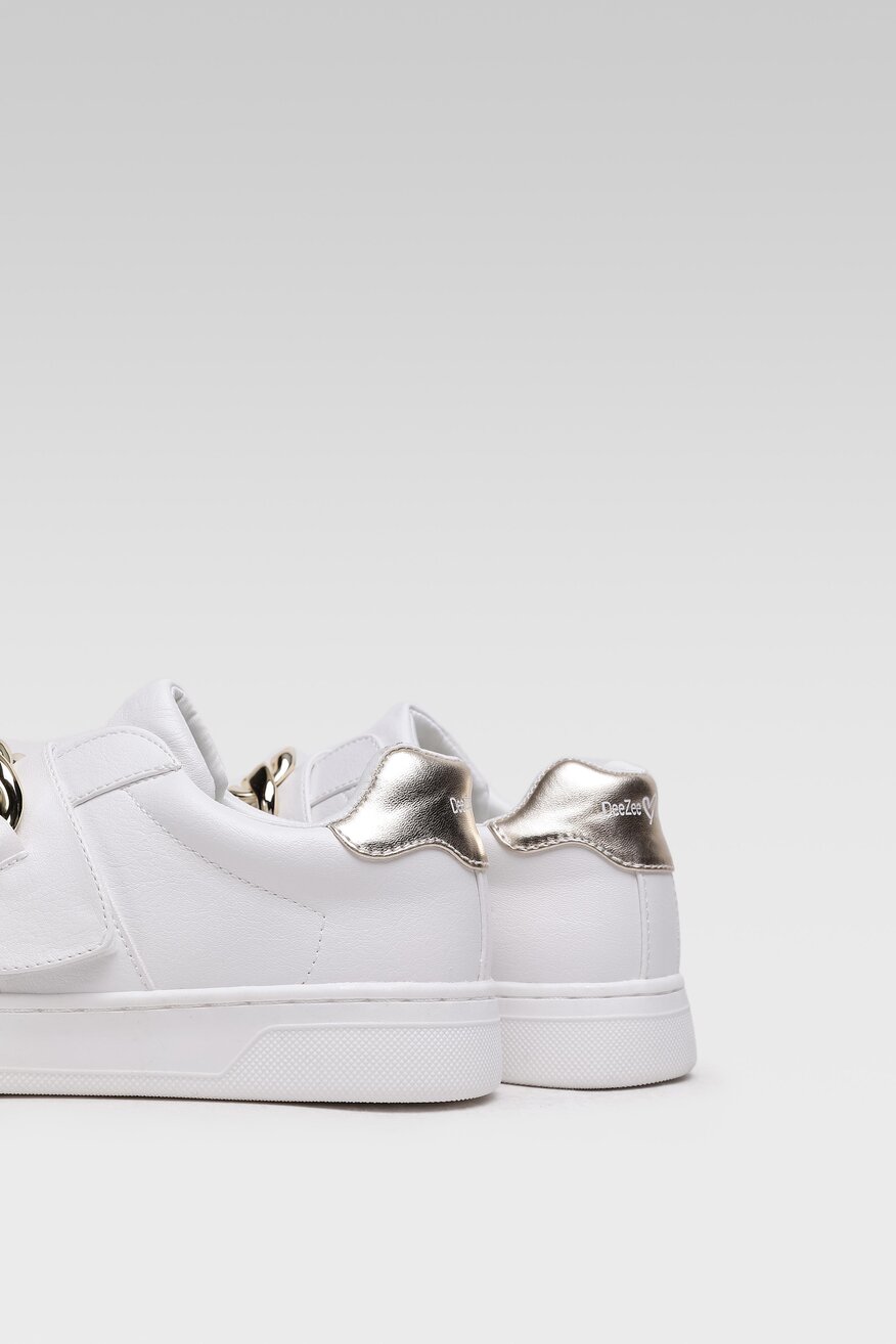 
                DeeZee - Półbuty z aplikacją białe - 5904248755669