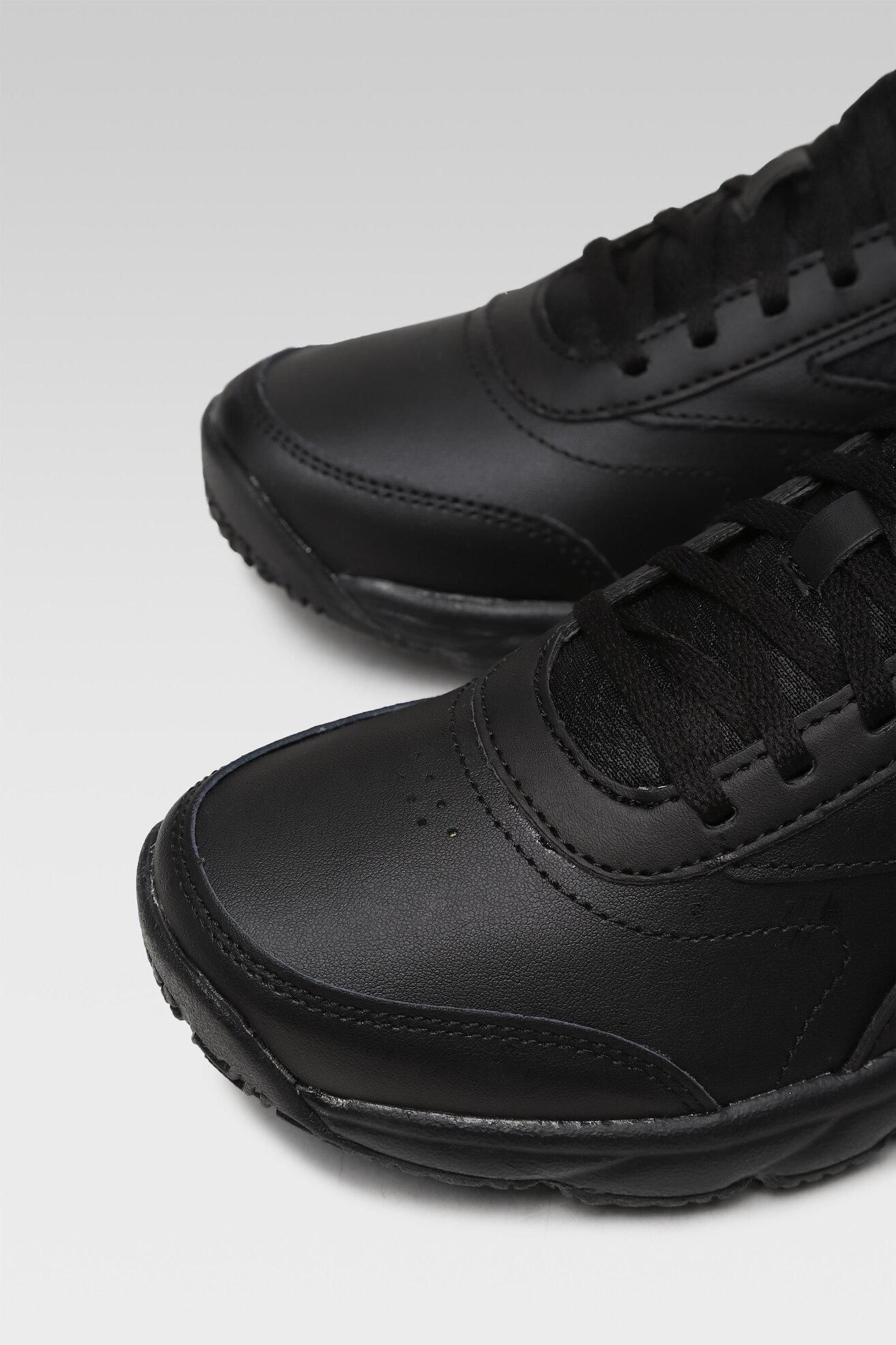 Obuwie sportowe Reebok WORK N CUSHION 4.0 FU7355 Czarny