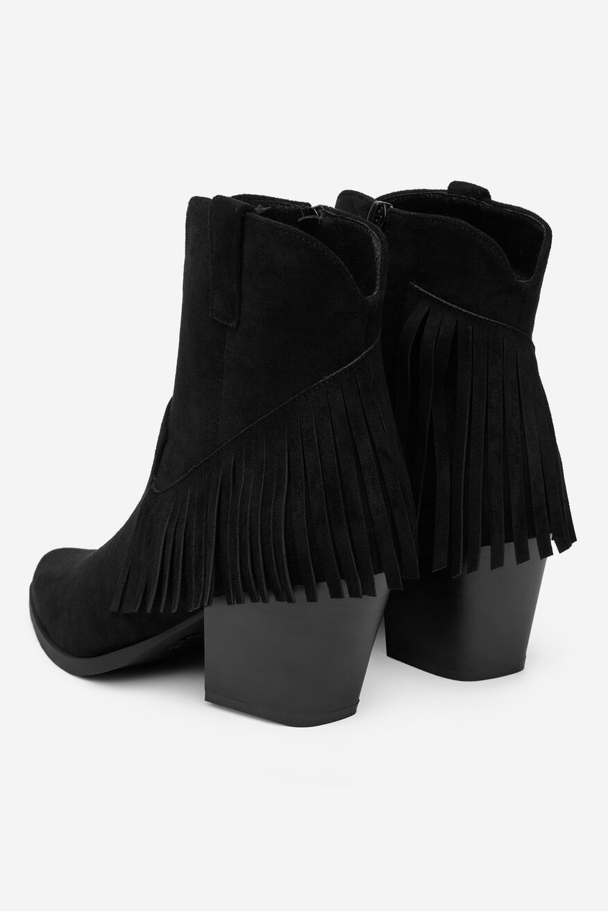 
                Боти DeeZee ЧЕРЕН - 5904410942804