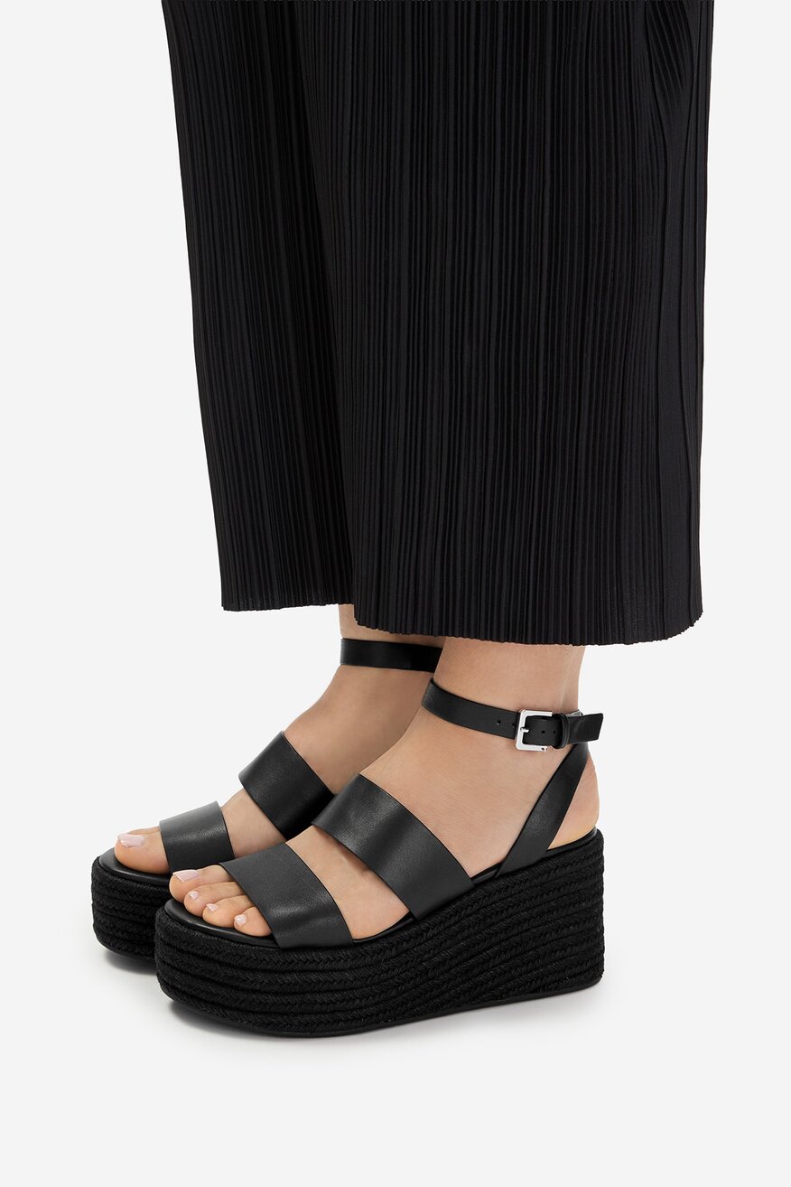 
                Badura - Sandały skórzane - 5906751670385