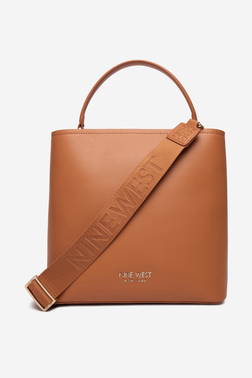 
                Дамска чанта NINE WEST КАМЕЛ - 5906751545300