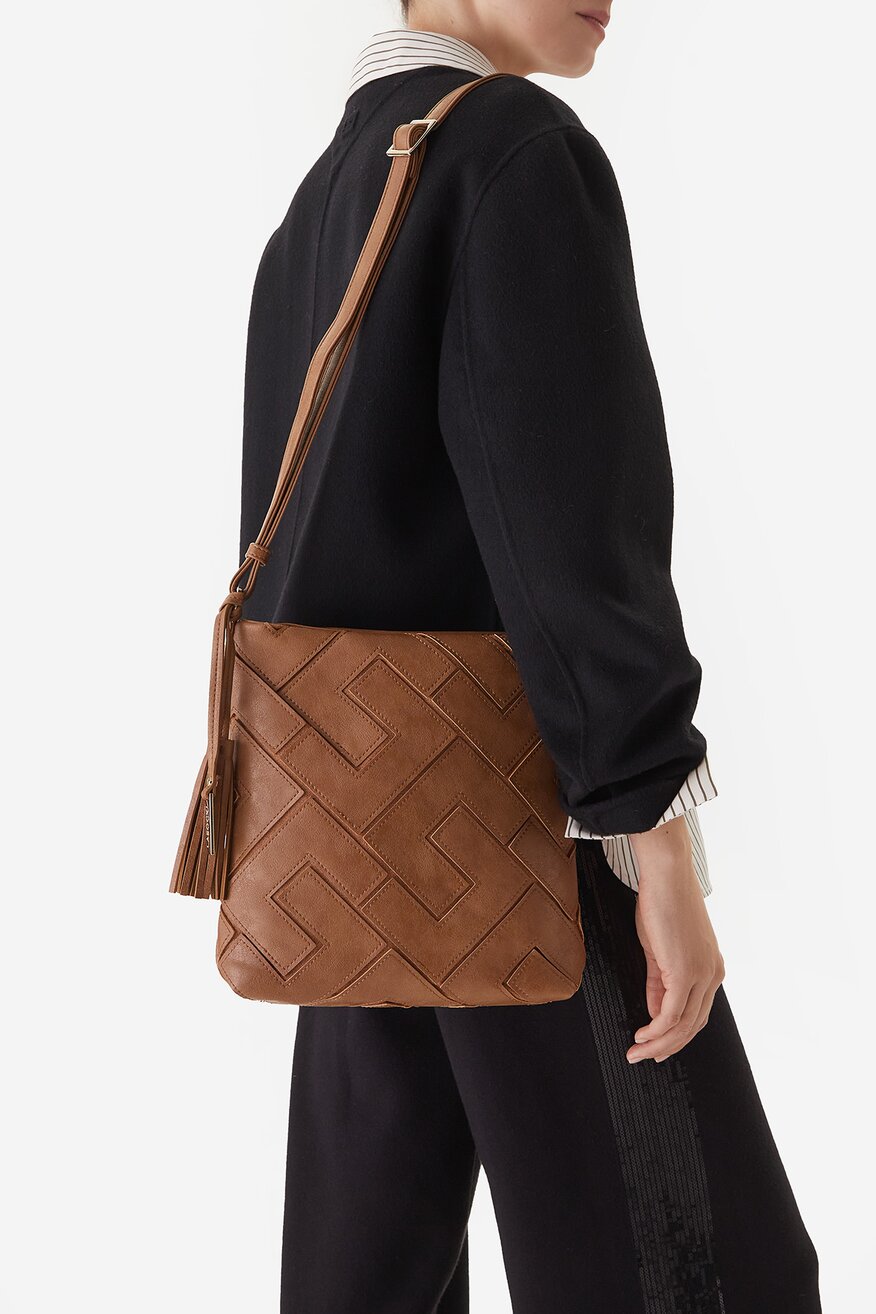 
                Kézitáska Lasocki CAMEL - 5906751332696