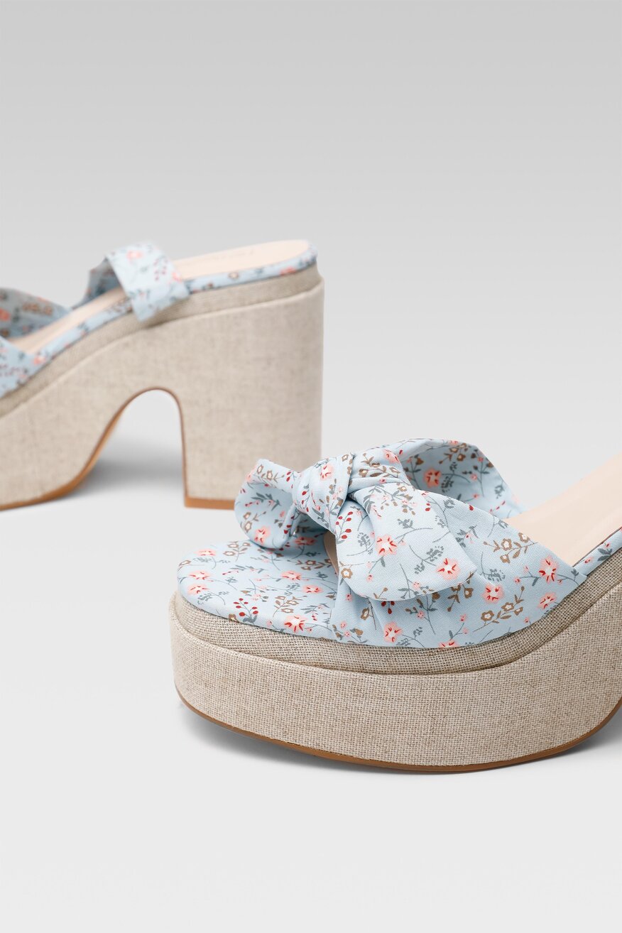 
                DeeZee - Sandały niebieskie - 5904862767574