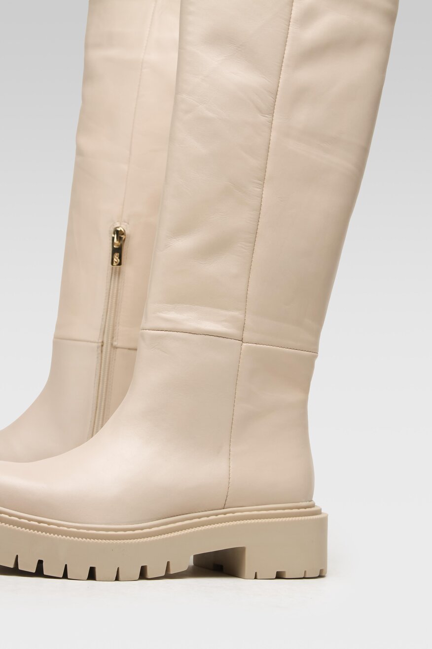 
                SIMPLE - Kozaki beżowe - 2230032350288