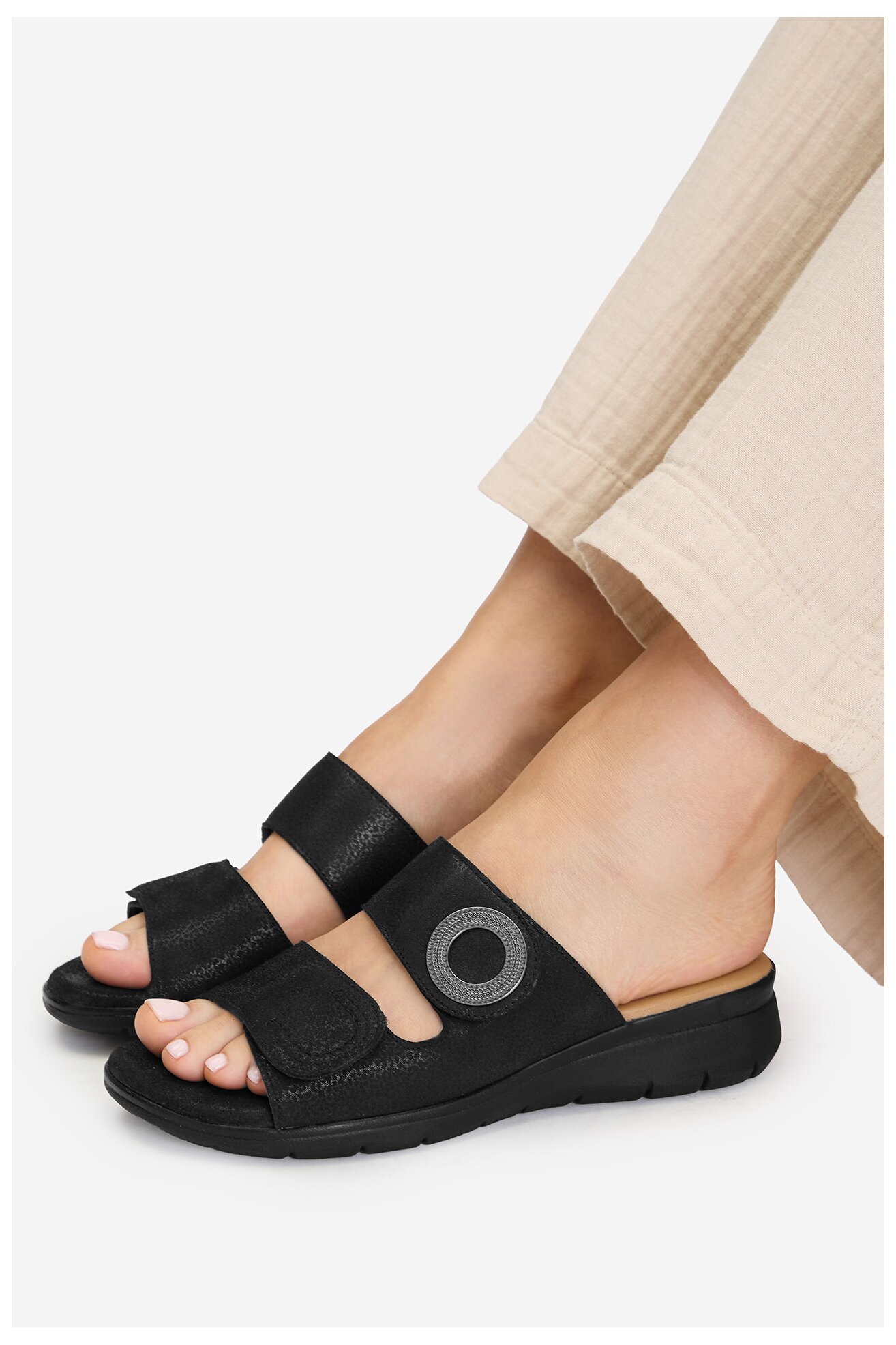 Klapki Go Soft CEO-WI16-INES-08 Czarny