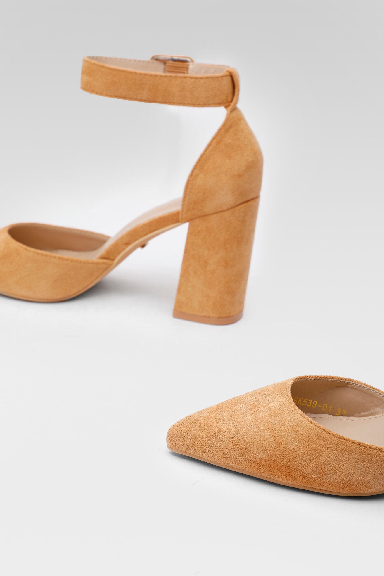 Körömcipő DeeZee KL-HHK539-01 CAMEL