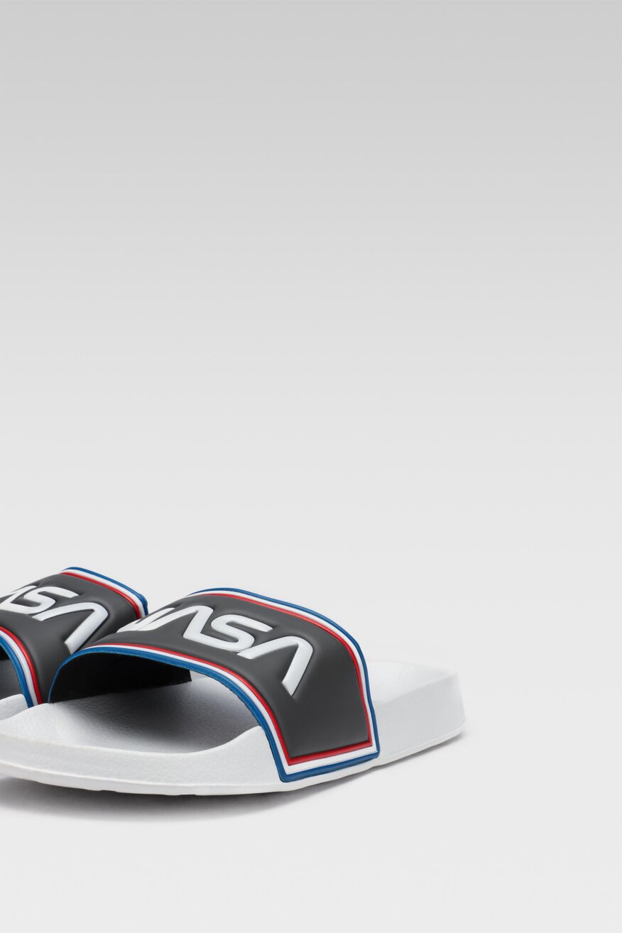 
                NASA - Klapki basenowe szare - 5903698347295