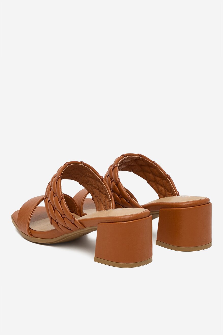 
                Jenny - Klapki - 5906751889374