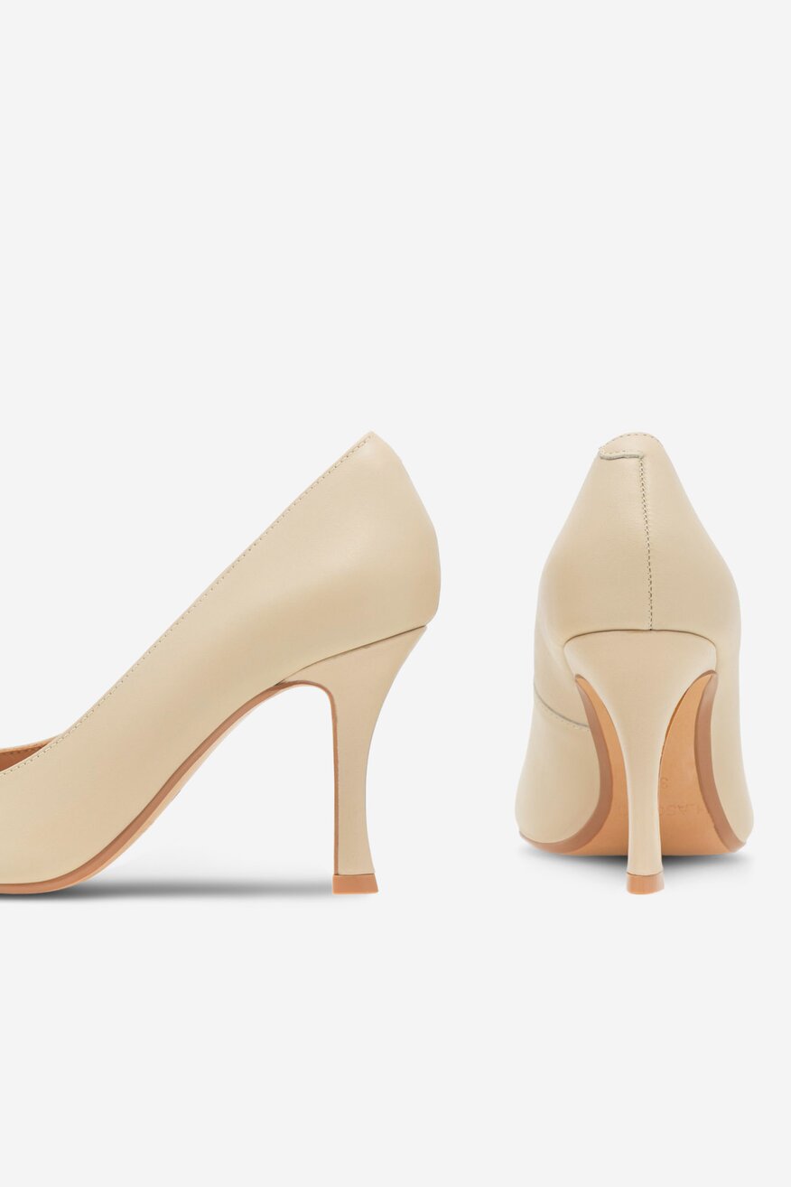 
                Lasocki - Skórzane czółenka - 5905588299233