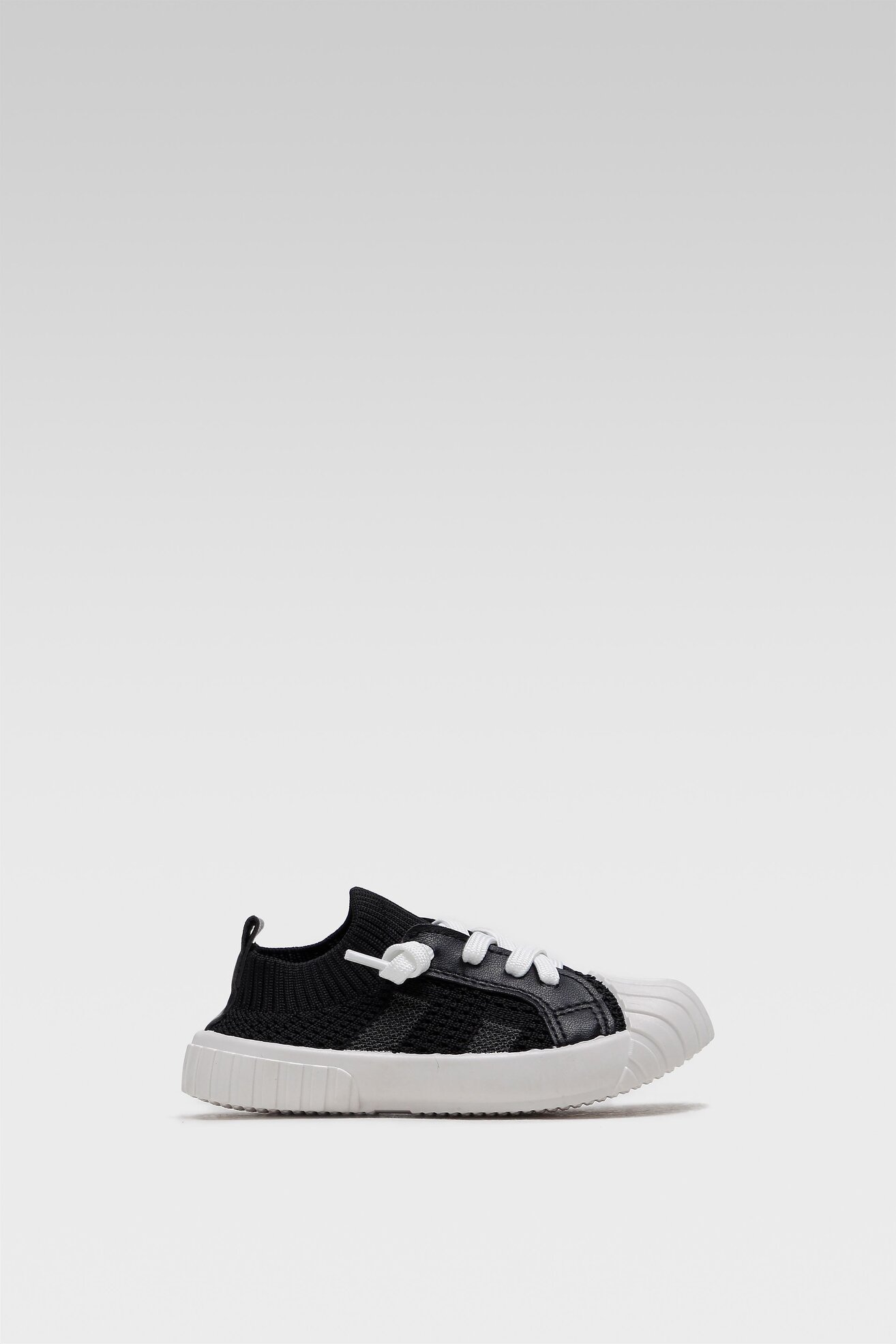 Sportska obuća Sprandi CM210312-3 CRNA