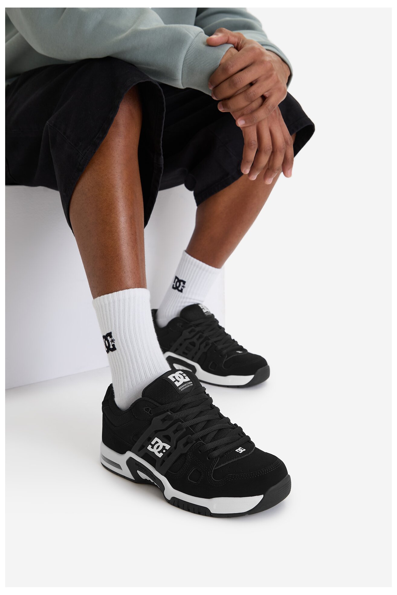 Obuwie sportowe DC Shoes EO-AT-2 DC02906001 Czarny