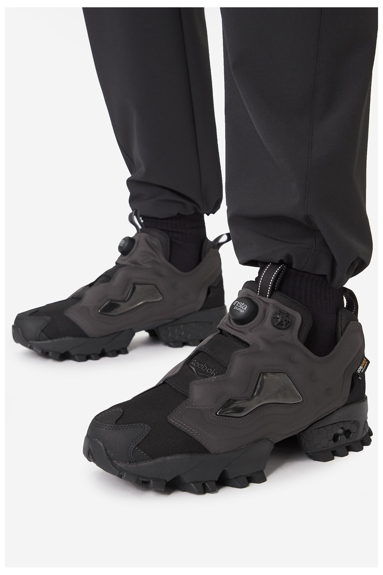 Obuwie sportowe Reebok EO- INSTAPUMP FURY 94 WINTER 100230812 Czarny