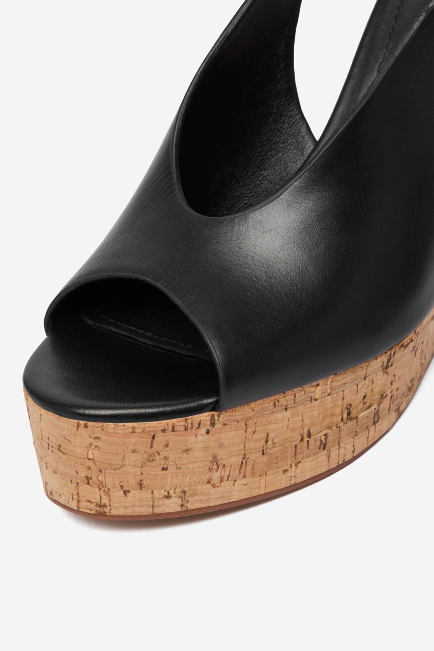 
                Szandál Badura FEKETE - 5906751670668