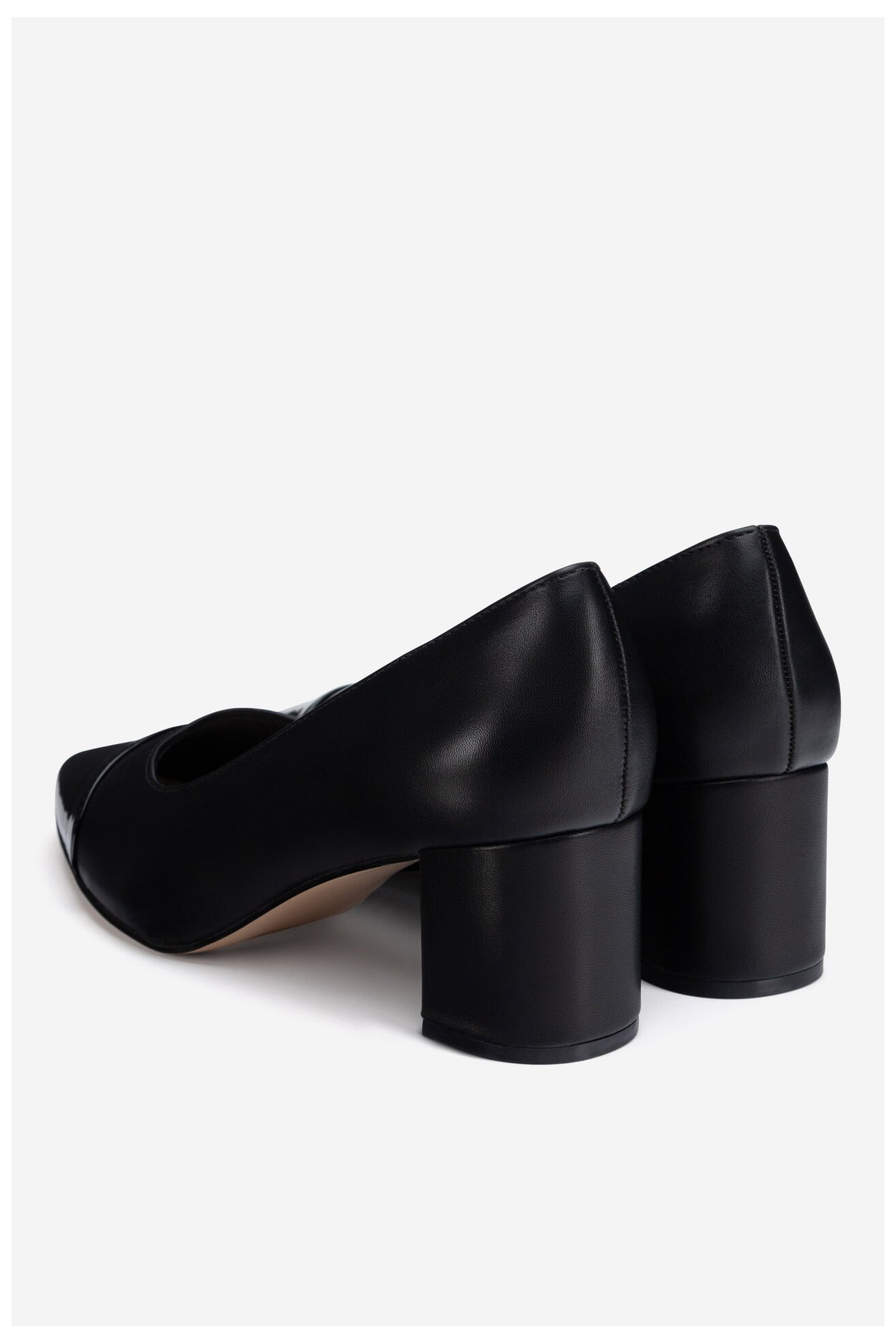 Czółenka Clara Barson WYL3320-5 Czarny