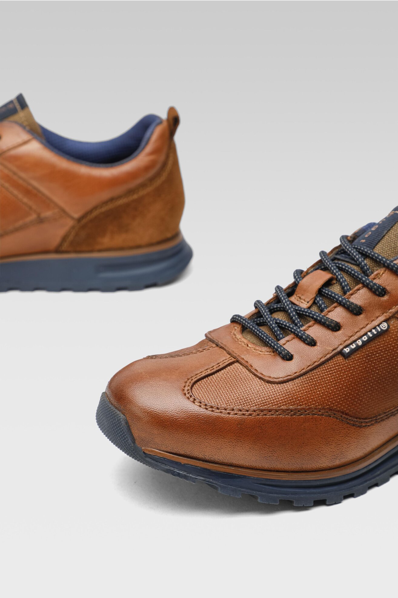 Sneakers Bugatti 335-A4D07-4000-6300 Brązowy