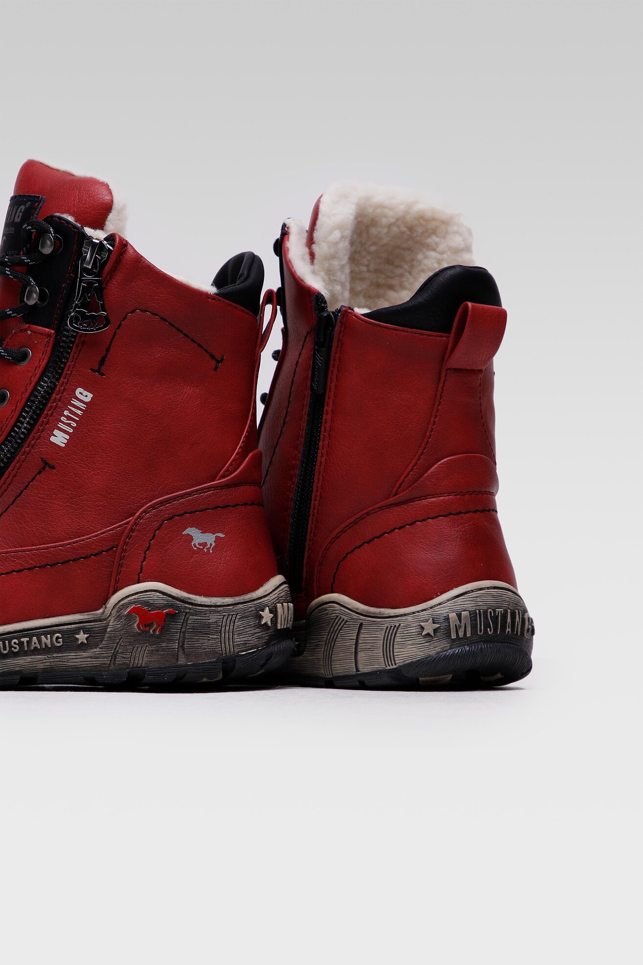 Csizma Mustang 1290-609-5 PIROS