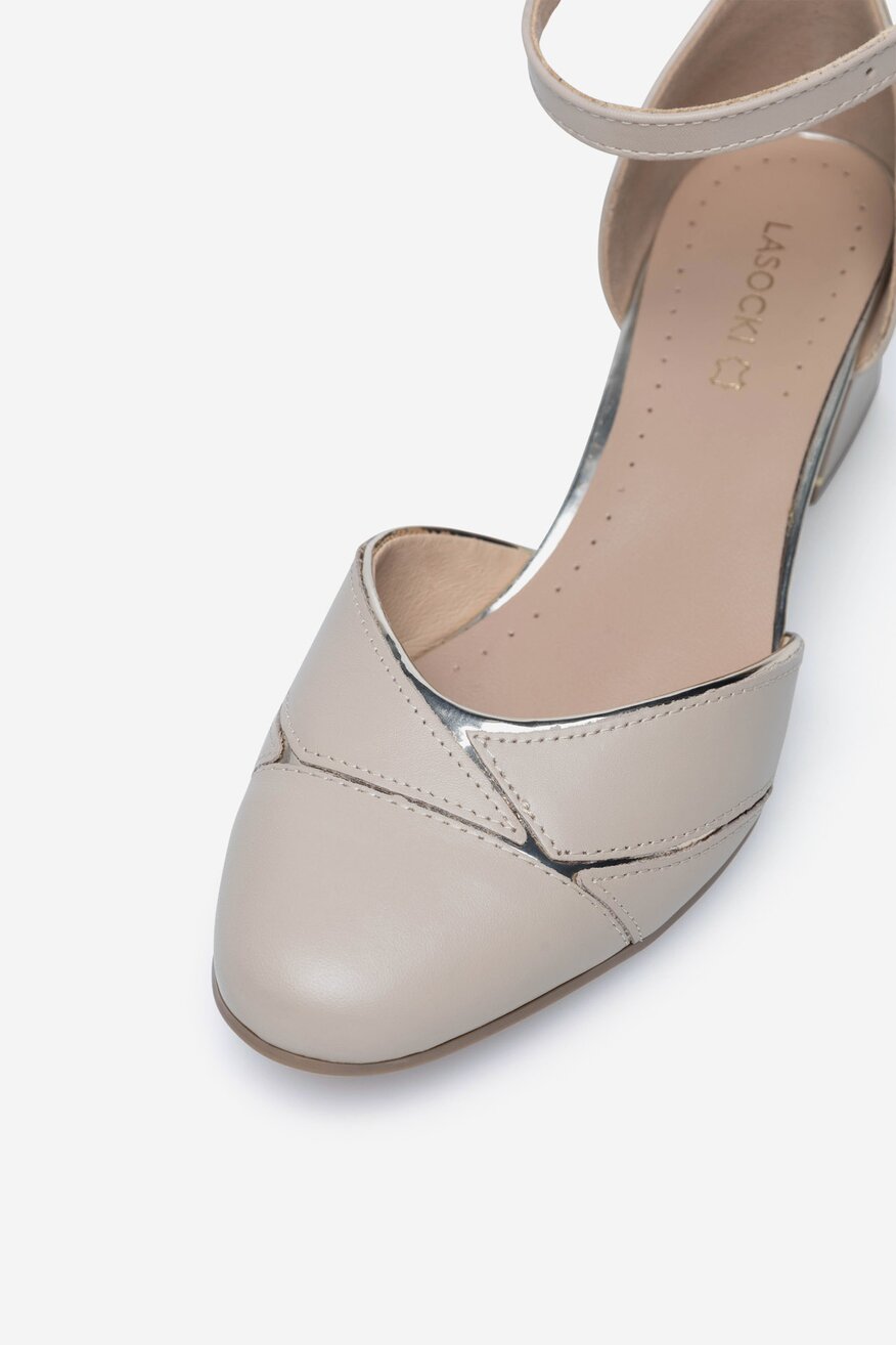 
                Туфлі-Човники Lasocki БЕЖЕВИЙ - 5905588558248