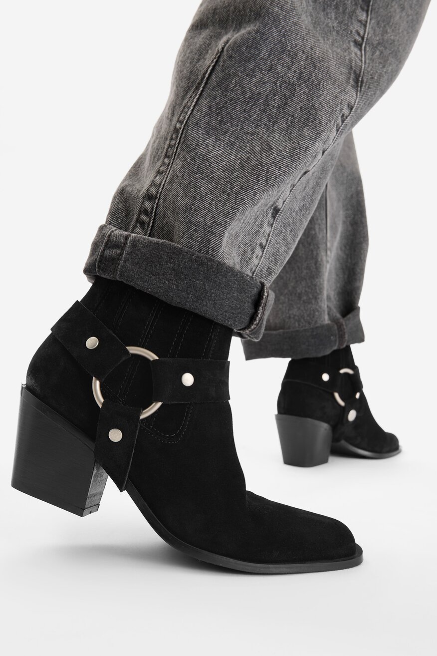 
                Боти Badura ЧЕРЕН - 5906751396223